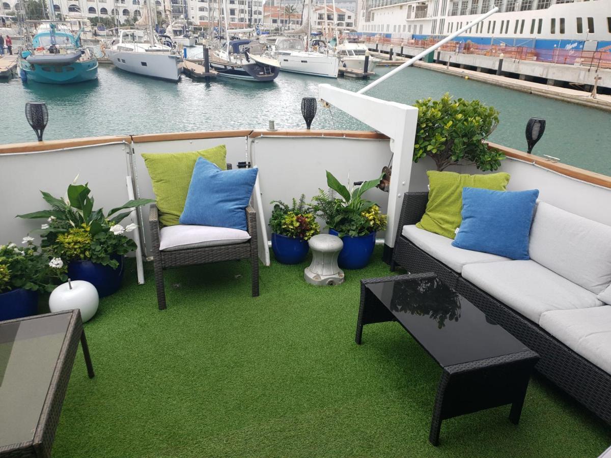Jasmine Coral Jay Boutique Boatel Ocean Village Gibilterra Esterno foto