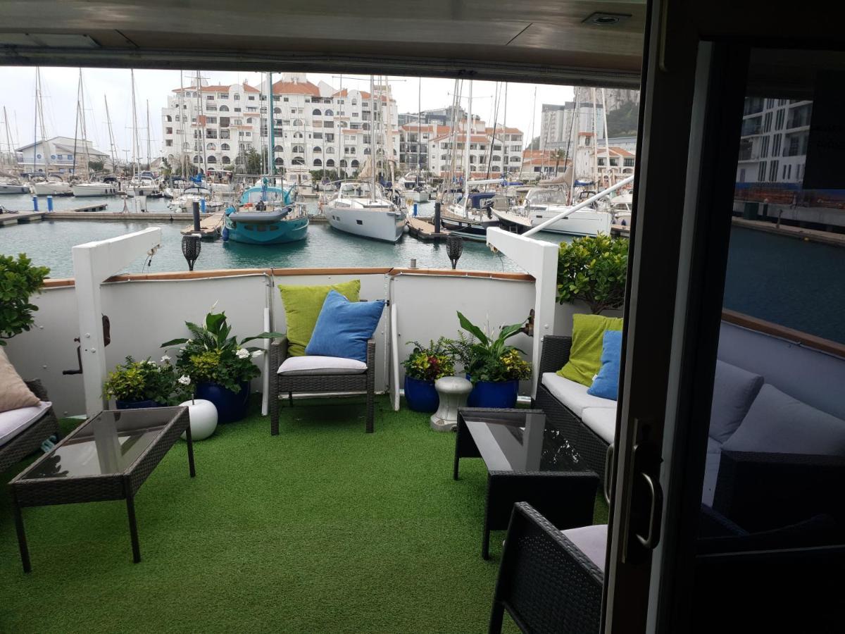 Jasmine Coral Jay Boutique Boatel Ocean Village Gibilterra Esterno foto