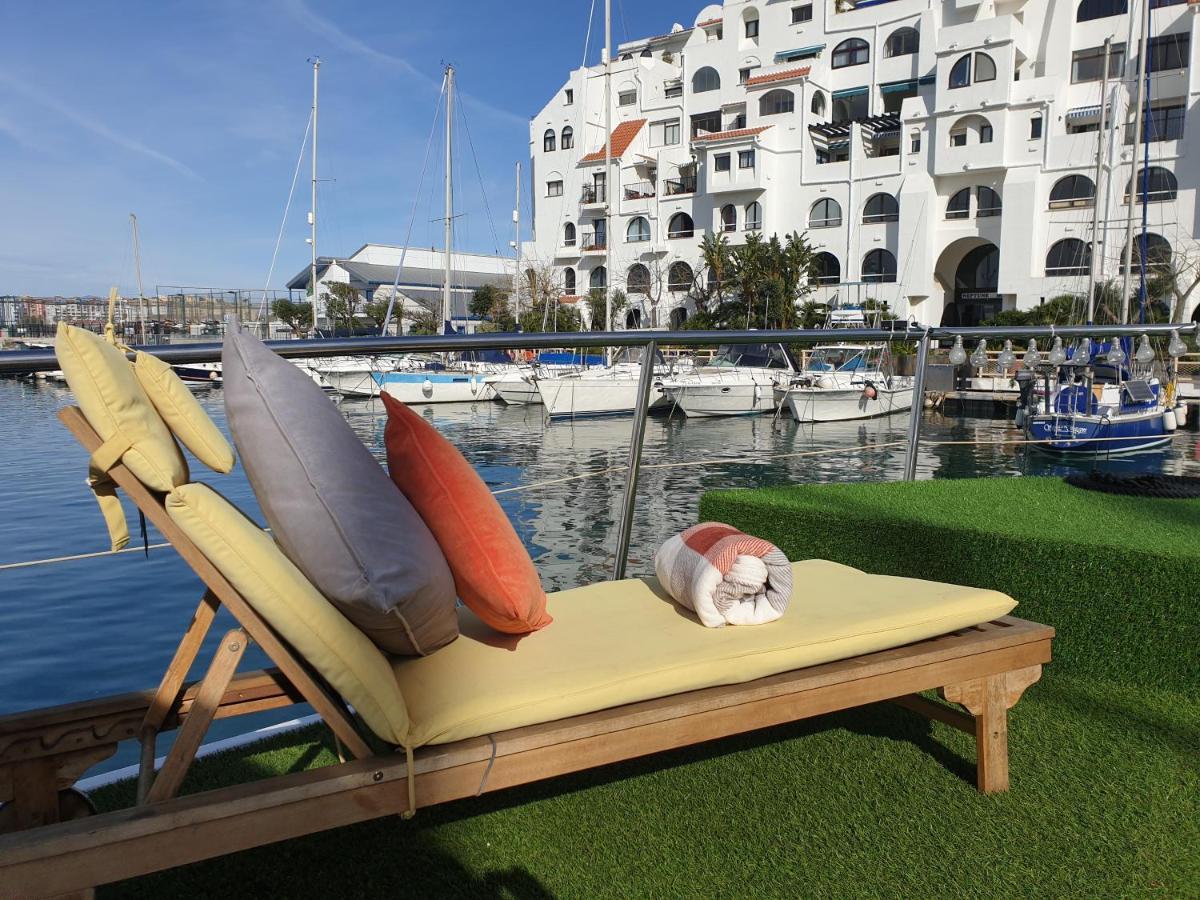 Jasmine Coral Jay Boutique Boatel Ocean Village Gibilterra Esterno foto